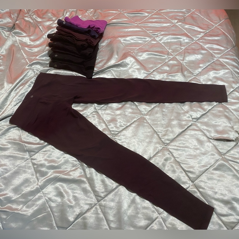 LuLulemon Wunder Under - Picture 6 of 17